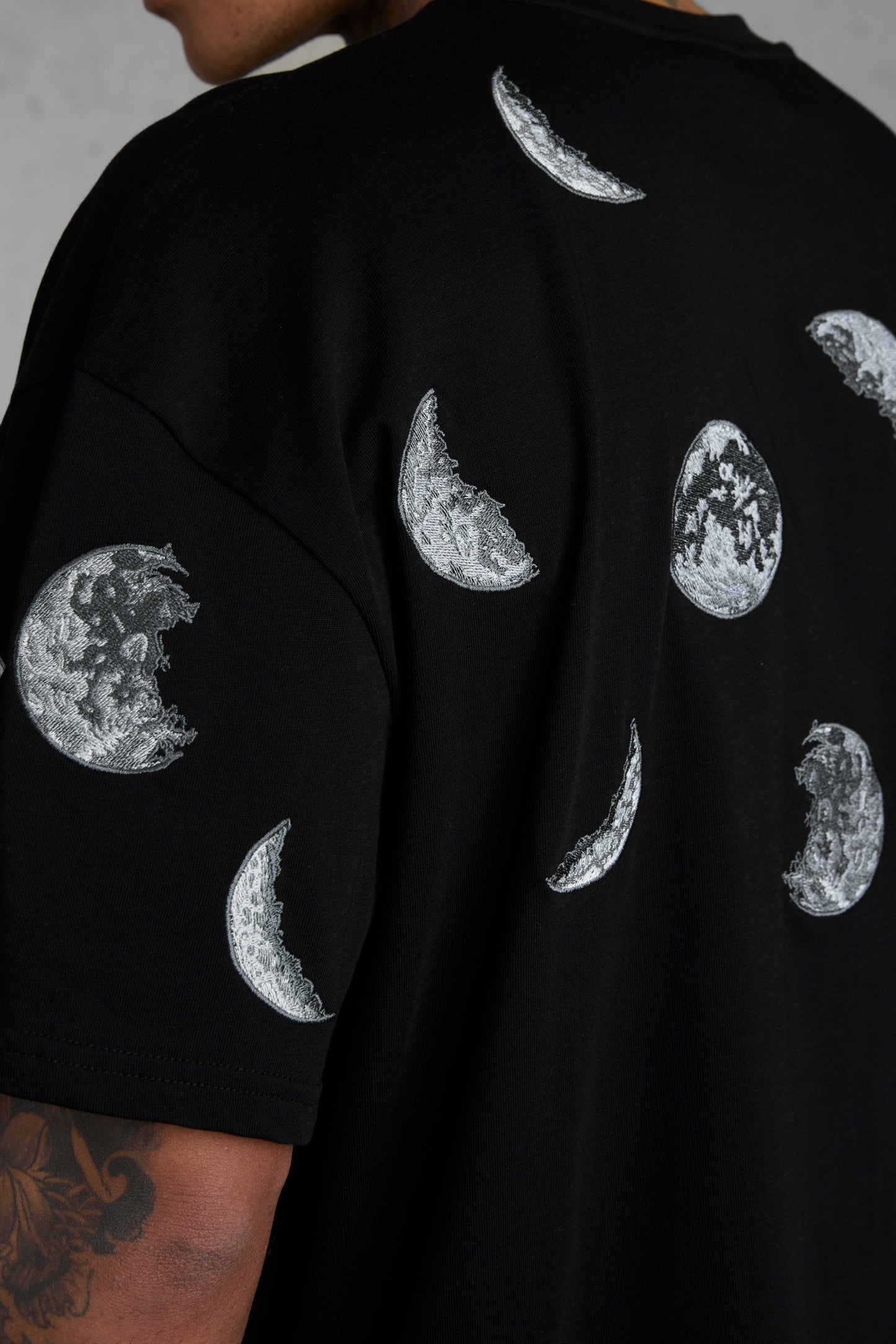 Sienna Easy-Fit Graphic T-Shirt
