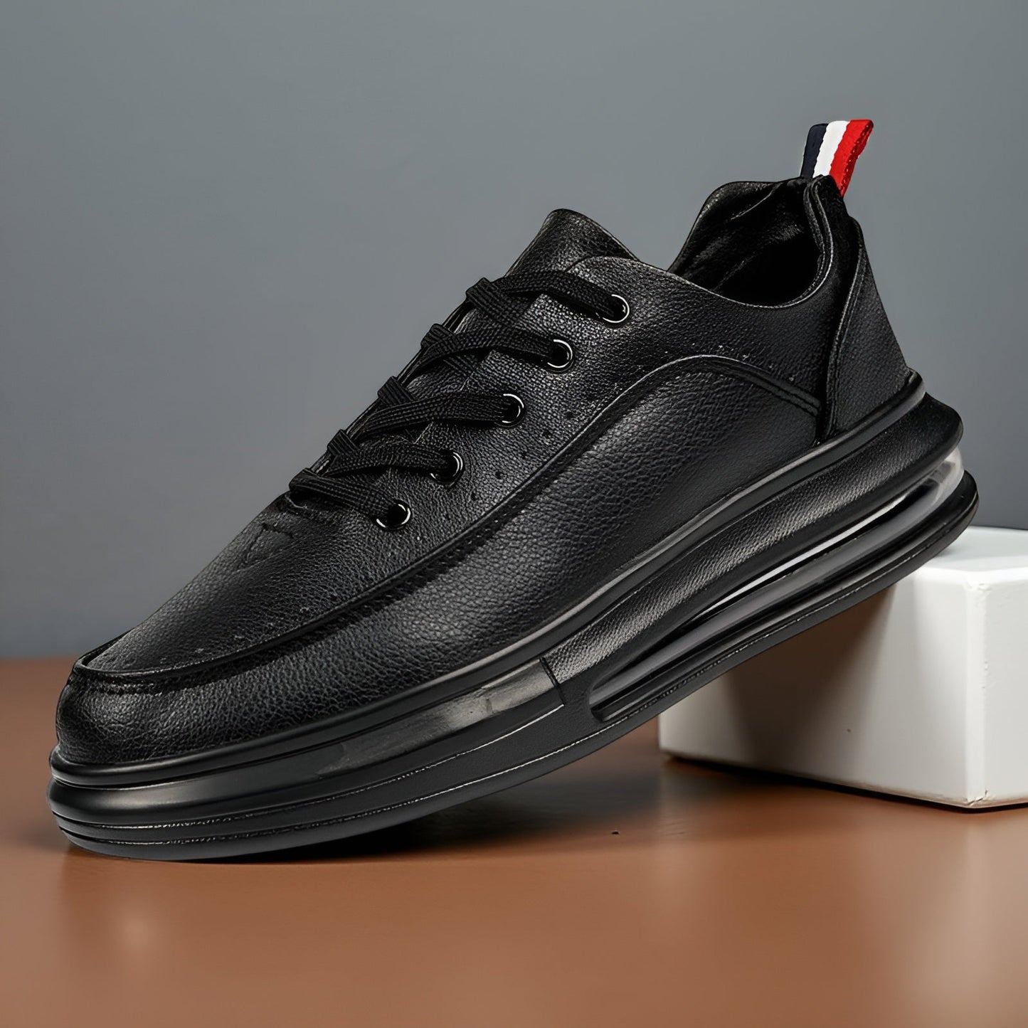 UrbanPulse™ | Airwave Sneakers | Black / 5 | Toronty Ottawa