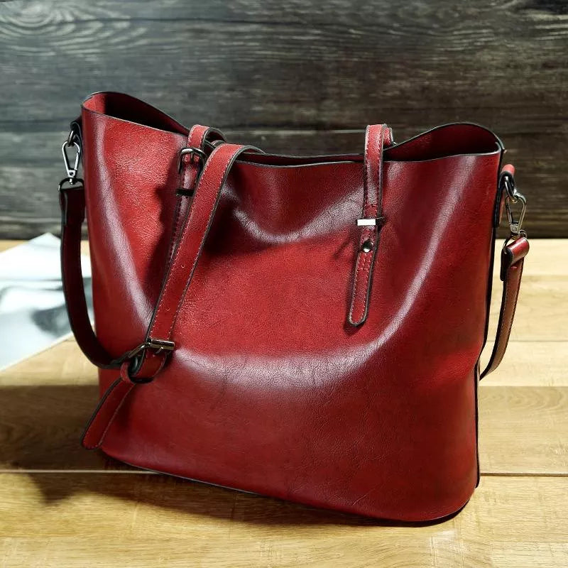 Clara® | Vintage Leather | Red | Toronty Ottawa