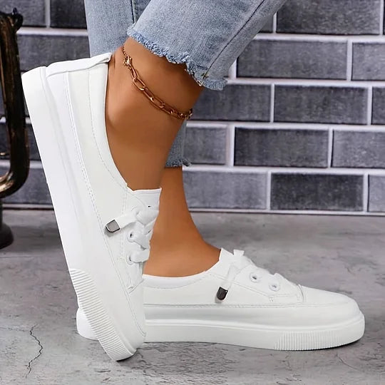 Mira Essential Shoes