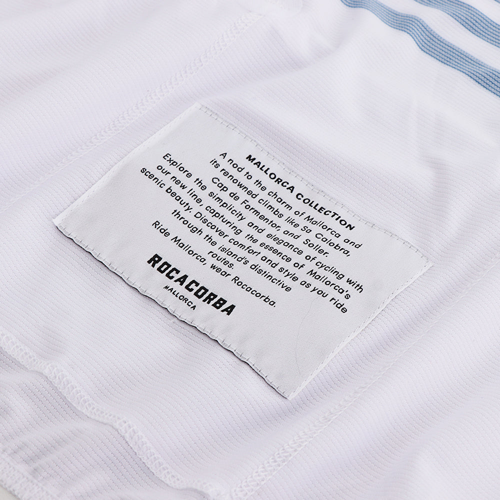 Avelyn Modern Formentor Jersey