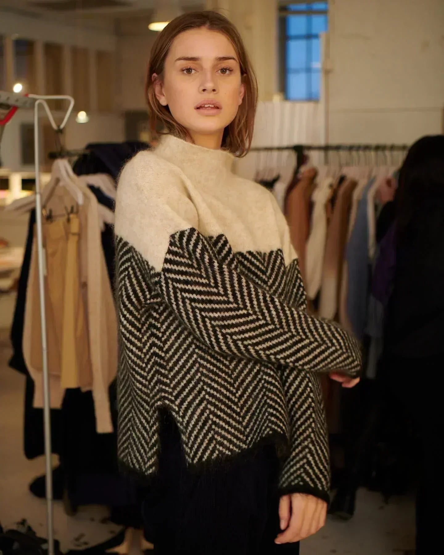 Olivia™ | Turtleneck Sweater | Beige / XS | Toronty Ottawa