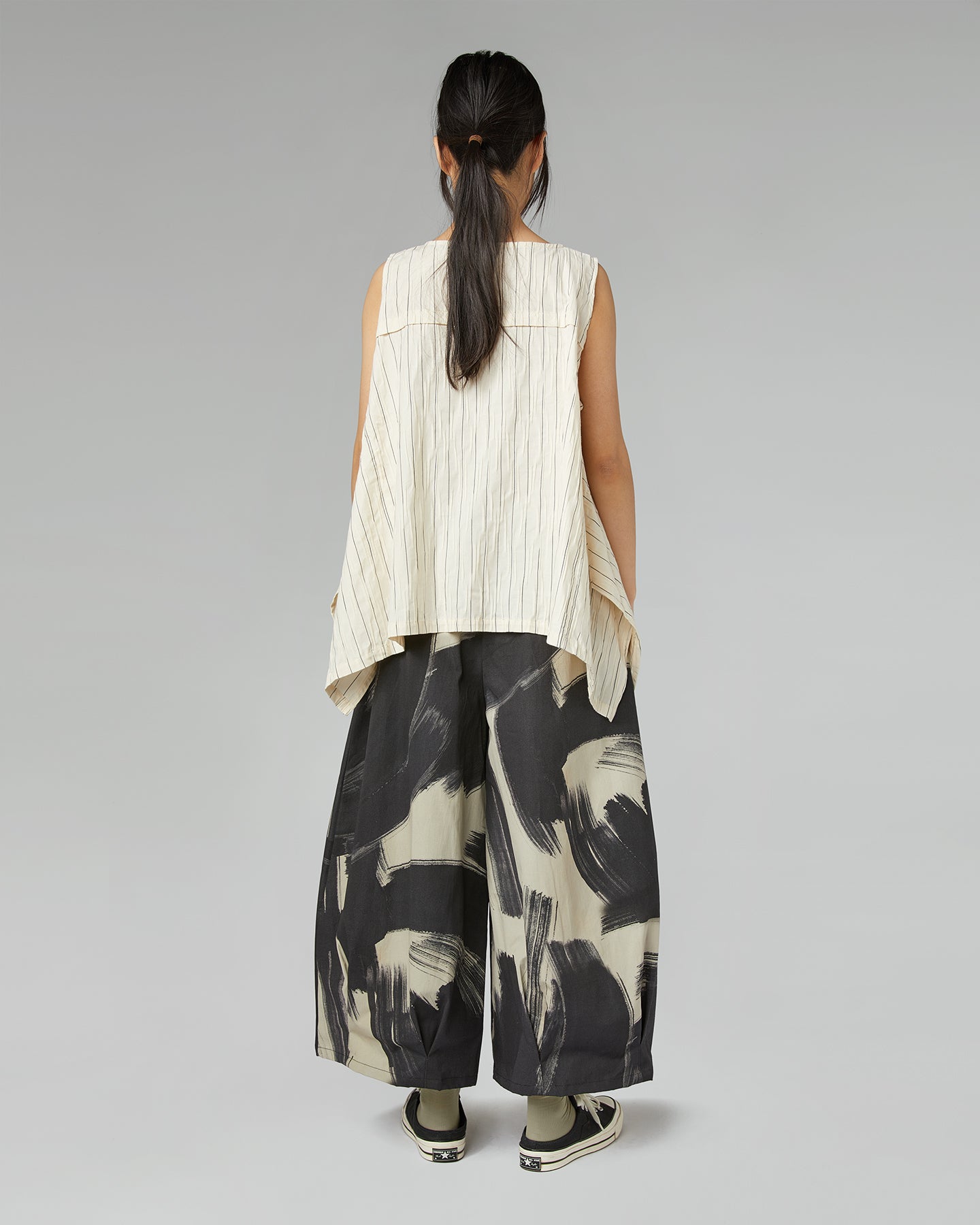 Nora Urban TOP WITH DETACHED PATTERN OFF