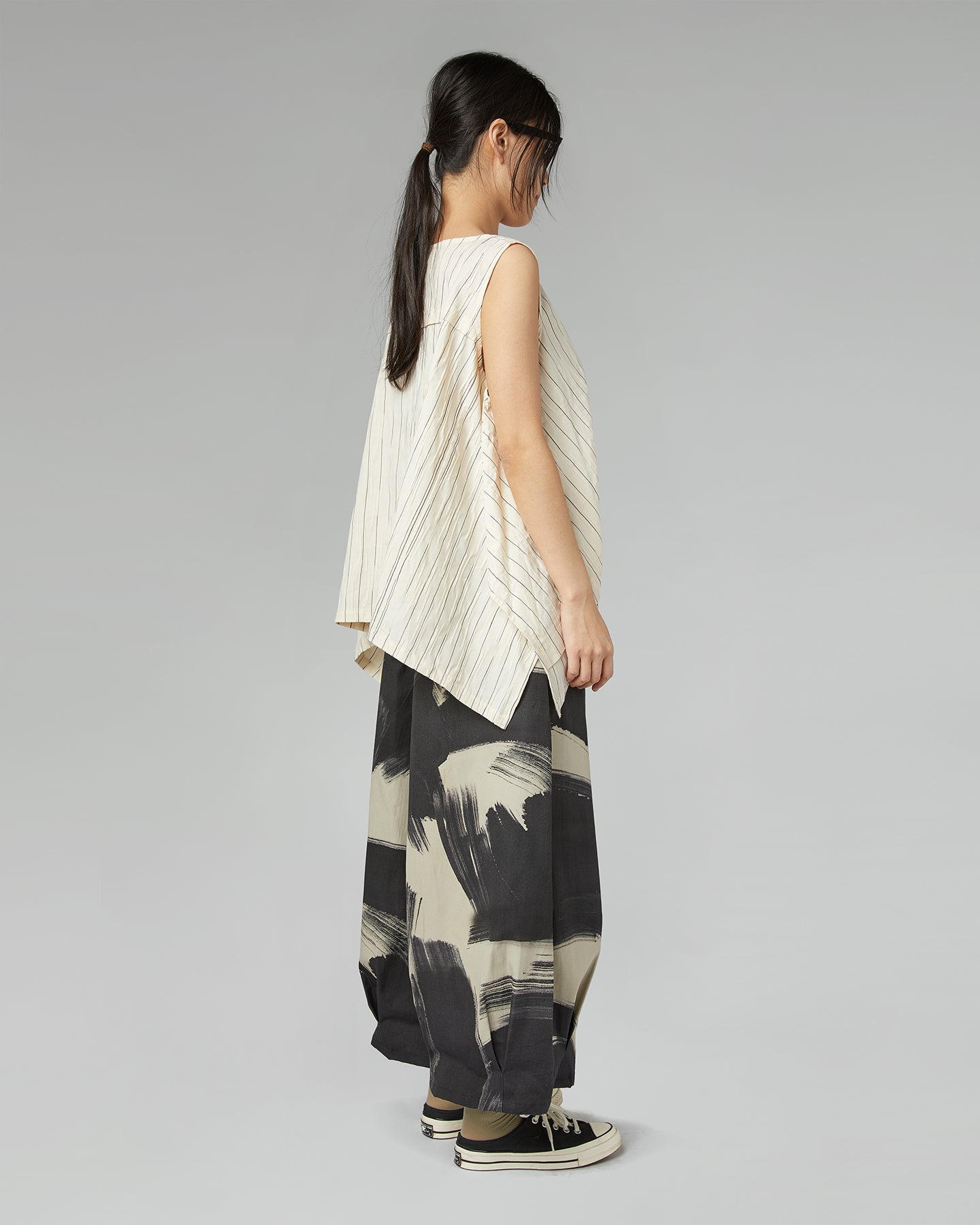 Nora Urban TOP WITH DETACHED PATTERN OFF