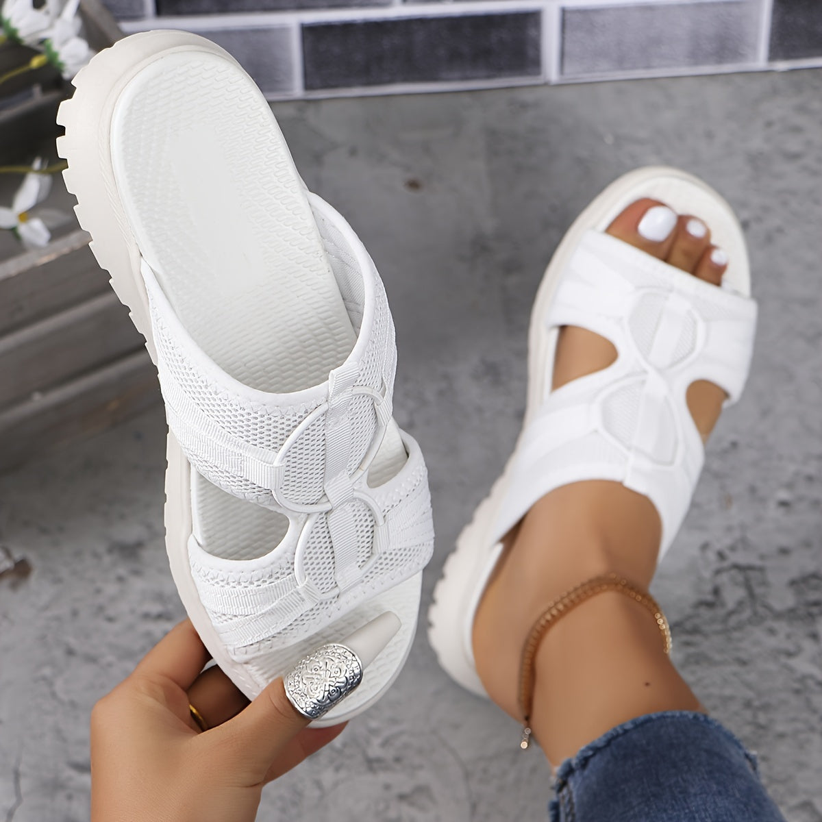 LunaraFlex™ | Comfort Sandals | White / 5 | Toronty Ottawa