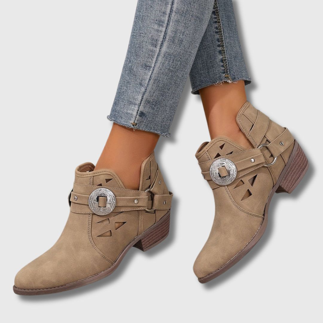 Mira Weekend Shoes