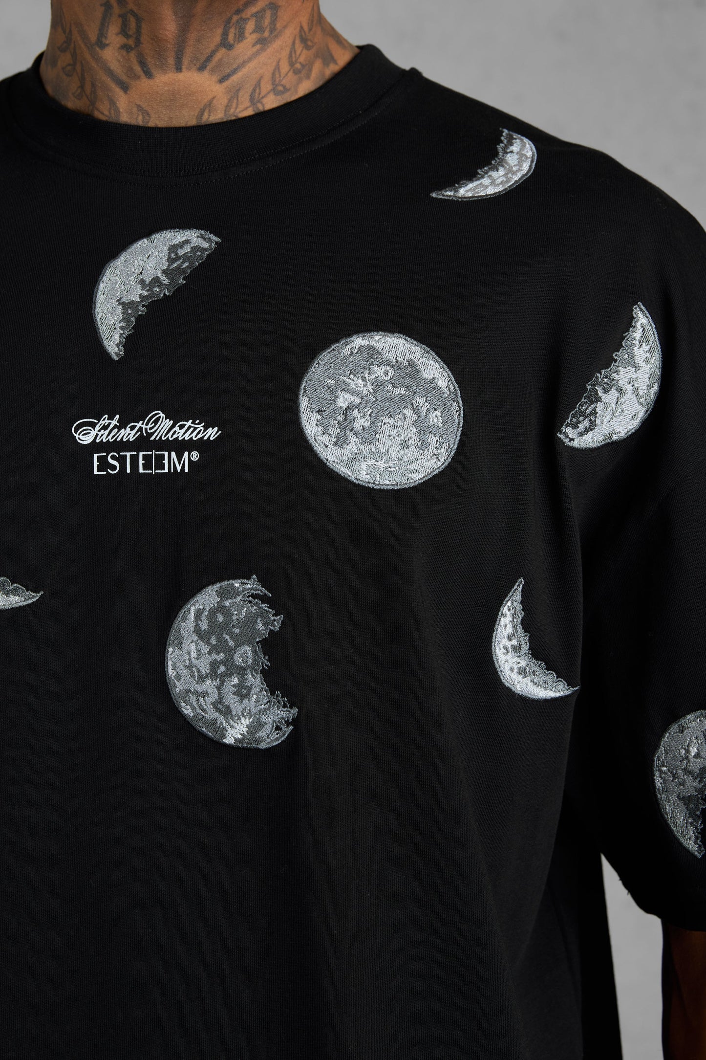 Sienna Easy-Fit Graphic T-Shirt