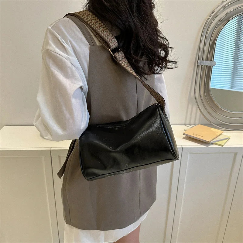 Trine® | Vintage Luxe | Black | Toronty Ottawa