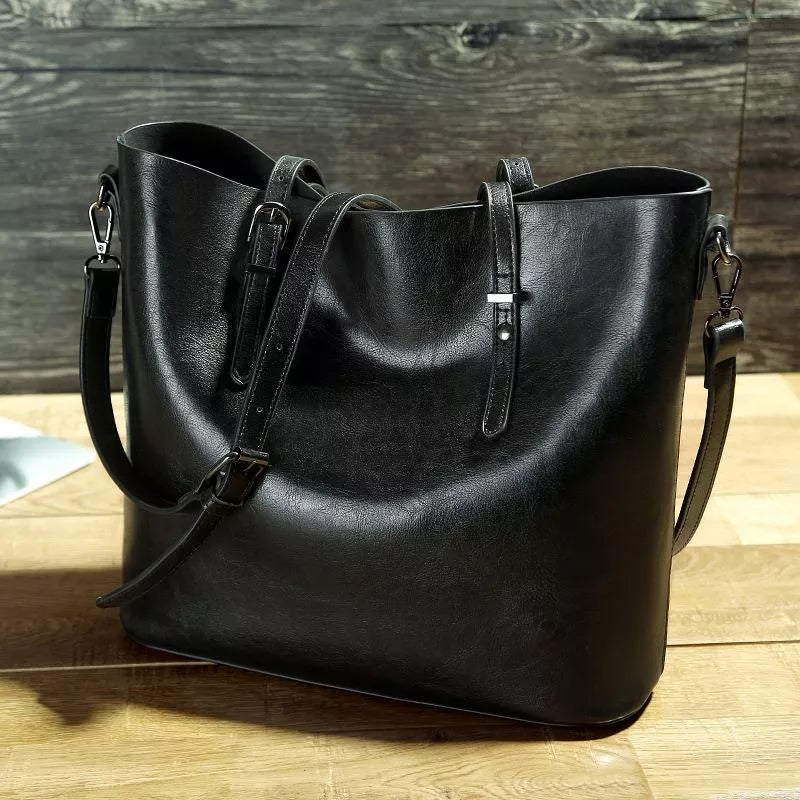 Clara® | Vintage Leather | Black | Toronty Ottawa