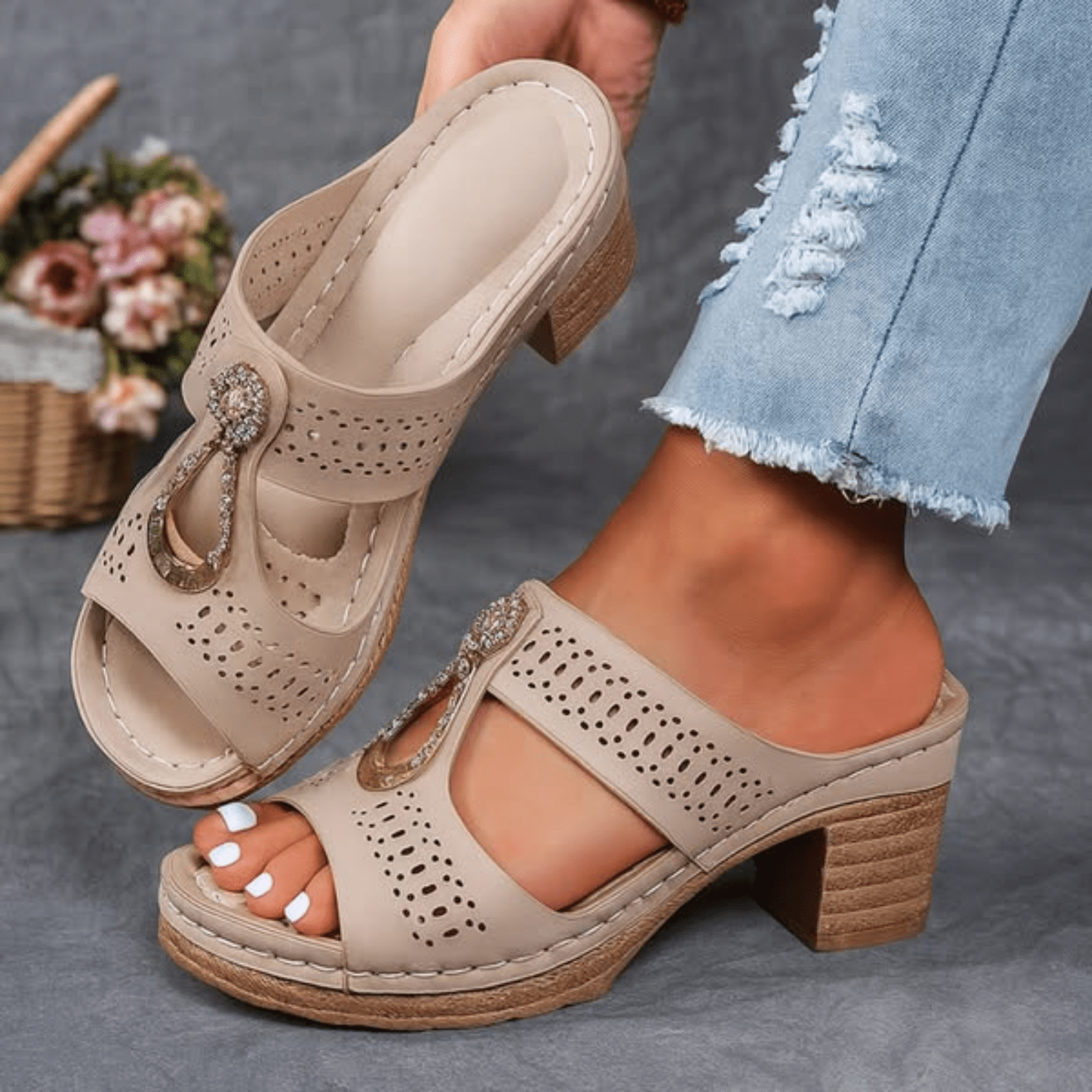 Faithlyn Supportive Chic Sandals