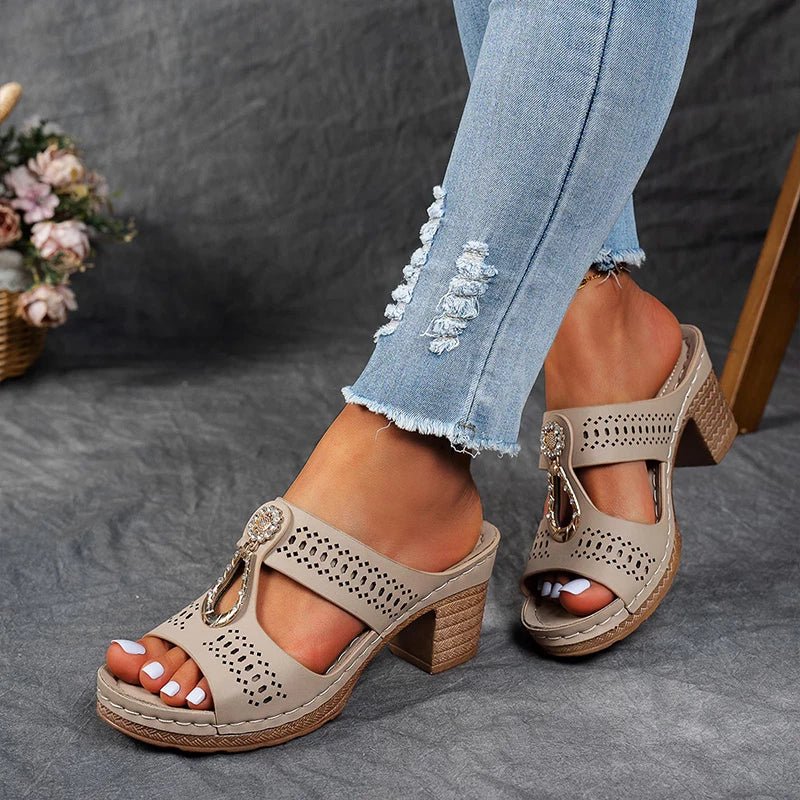 Faithlyn Supportive Chic Sandals